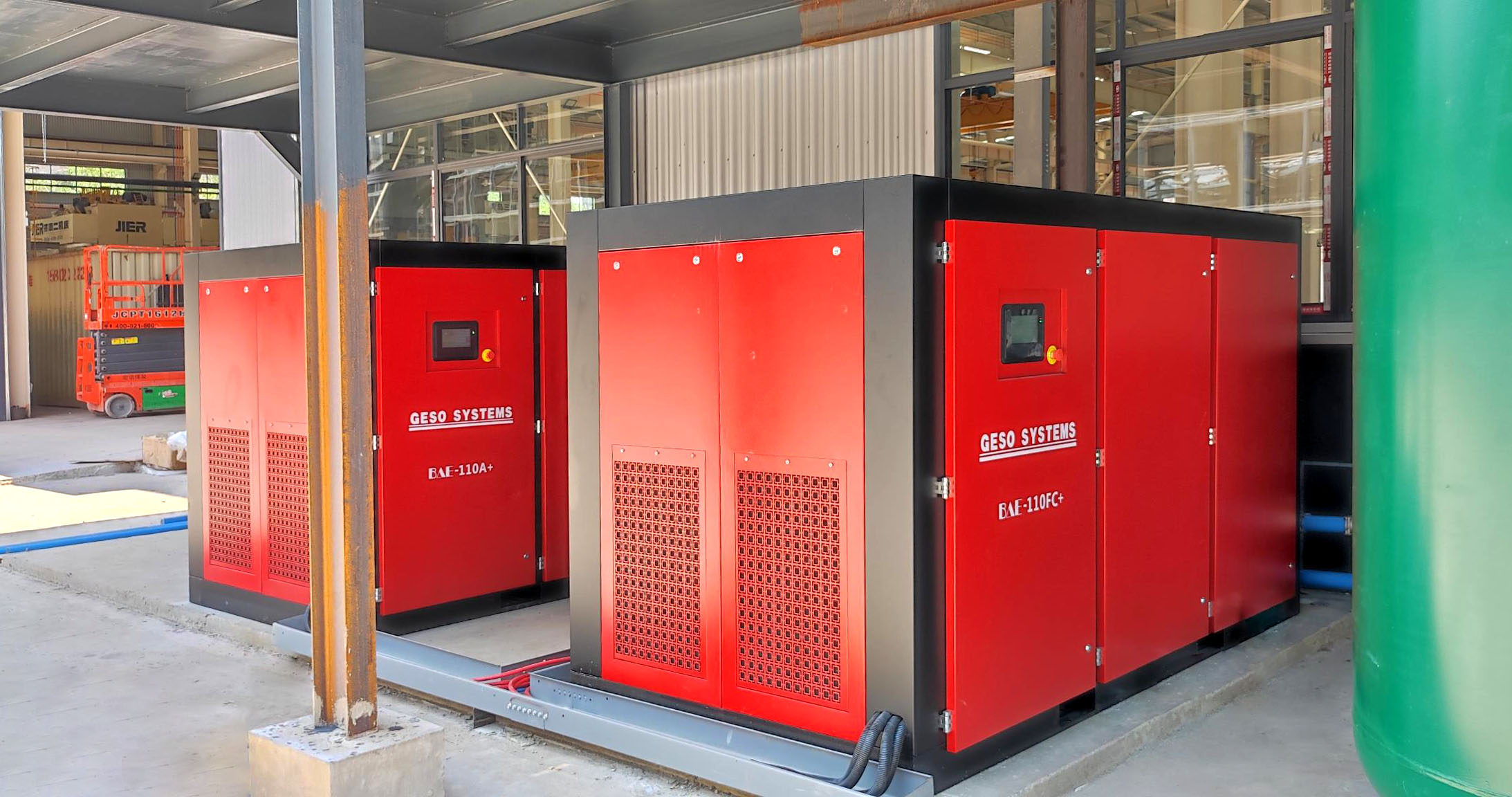 공기 압축기는 석유화학 산업이 효율적인 생산과 안전한 운영을 달성하도록 돕습니다.